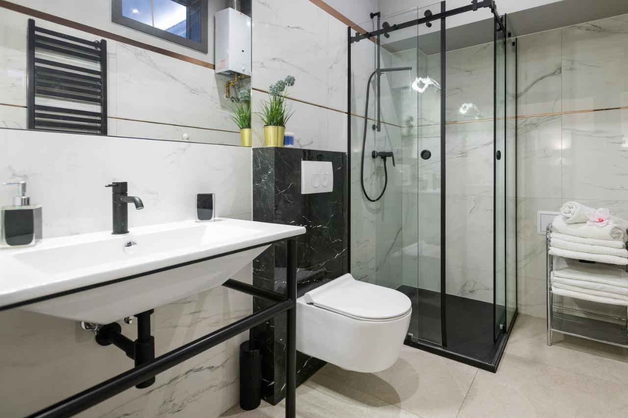 Luxury Apartment At The Main Square Tomasza Street Krakow Exterior photo